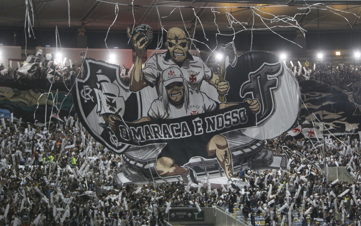 linniker_vasco's tweet photo. O FluminenC cavou a própria cova! Obrigado pela ajuda na demissão do Diniz freguesia! 

Agora prepare para o segundo jogo! Vamos derrubar vocês de novo! Obrigado pela ajuda, vocês abriram o cadeado! Vamos mostrar a mediocridade de vocês nas arquibancadas e no campo do Maracanã! https://t.co/hG7tt3o9Gv