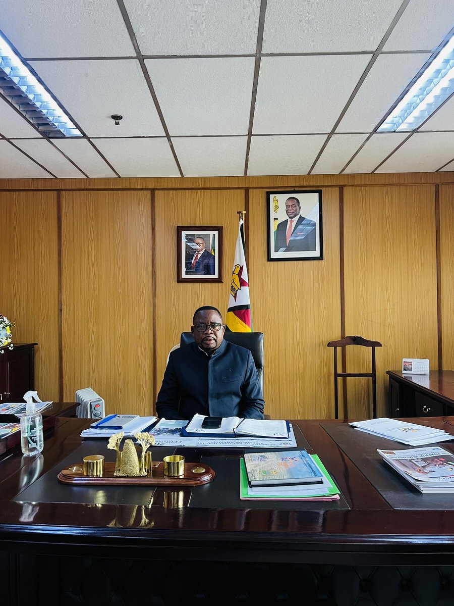 Prof. Paul Mavima tweet media