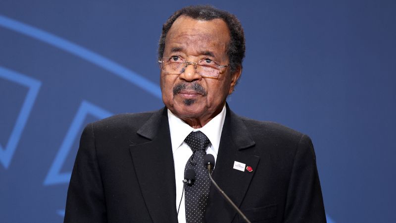 Paul Biya, 92 years old. President of 🇨🇲 Cameroon since 1982. 43 years in power.

Here's why the West loves him:

🇫🇷 France still controls Cameroon's treasury through the CFA franc. 50% of reserves held in Paris.
🇬🇧 U.K. buys Cameroon's oil and gas. No questions about where the