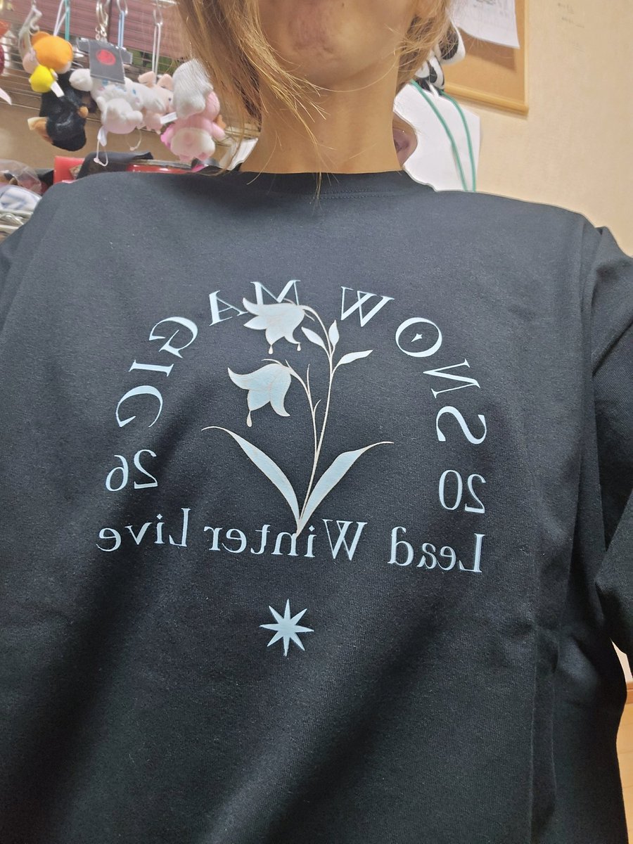 Gy0pwAk7R7DwnV2's tweet photo. 娘とLead LIVE参戦❄️✨まさかの伸ちゃんとハイタッチ😭🫶
親子で全力参戦できて幸せな1日。LIVEロンTは帰宅後に着ました☺️
#Lead #LeadWinterLive2026 #SNOWMAGIC #親子参戦 #推し活 https://t.co/XnZ5HRH6bs