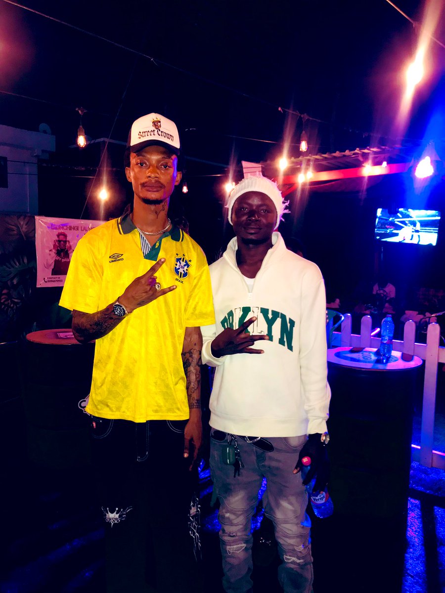 BensonGoodMan2's tweet photo. @_hunnyboy Ft @kelvynboymusic_  #ghettolove drop 🔥🔥🔥 https://t.co/jNRFLVrXKf