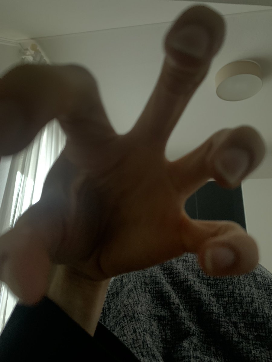 diaryojo's tweet photo. #handcheck at my grandparents #yup i am #normal https://t.co/Aji7mtXykx