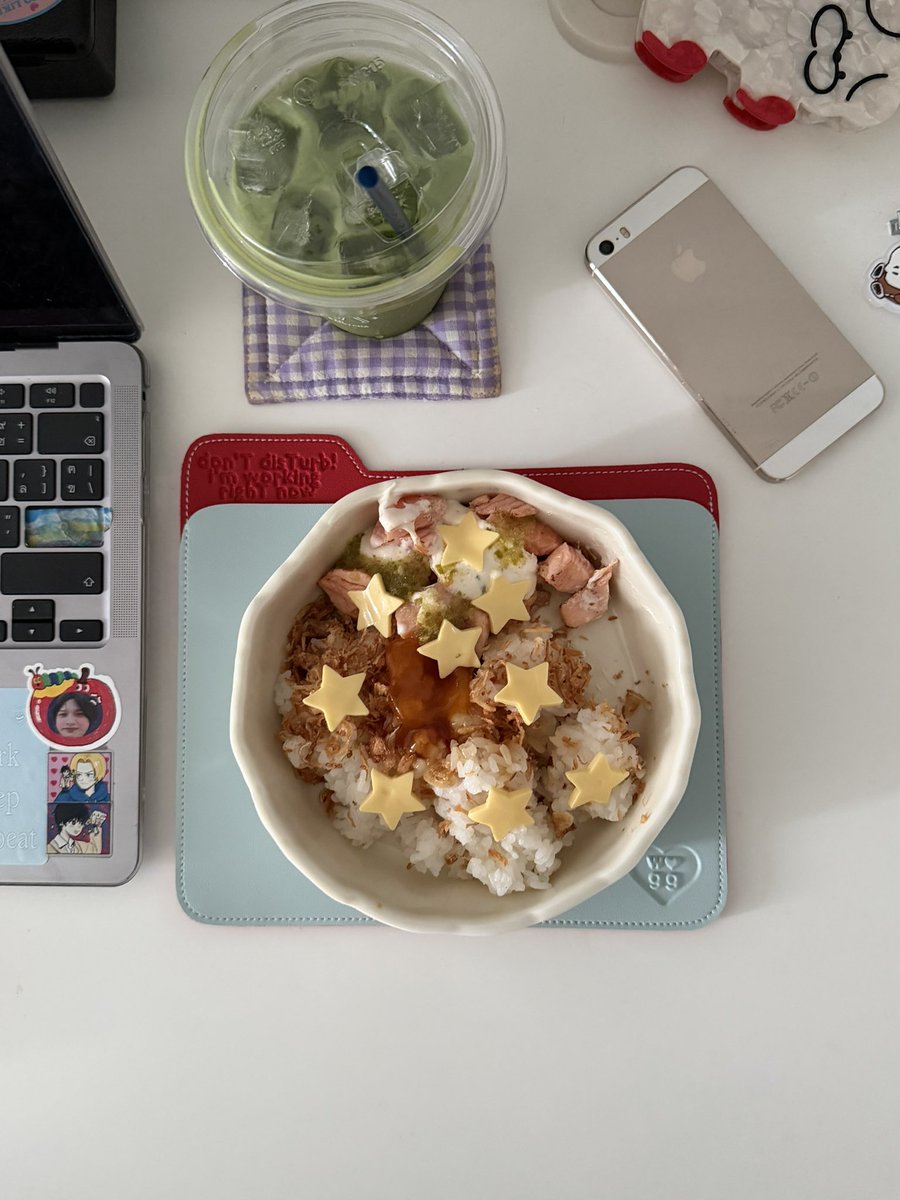 hiamericano's tweet photo. ใช้ที่ปั๊มดาวอันนี้เหมือนเสกให้กินข้าวอร่อยขึ้นเลย⭐️👀🍲 https://t.co/fsJcuV7Xdw