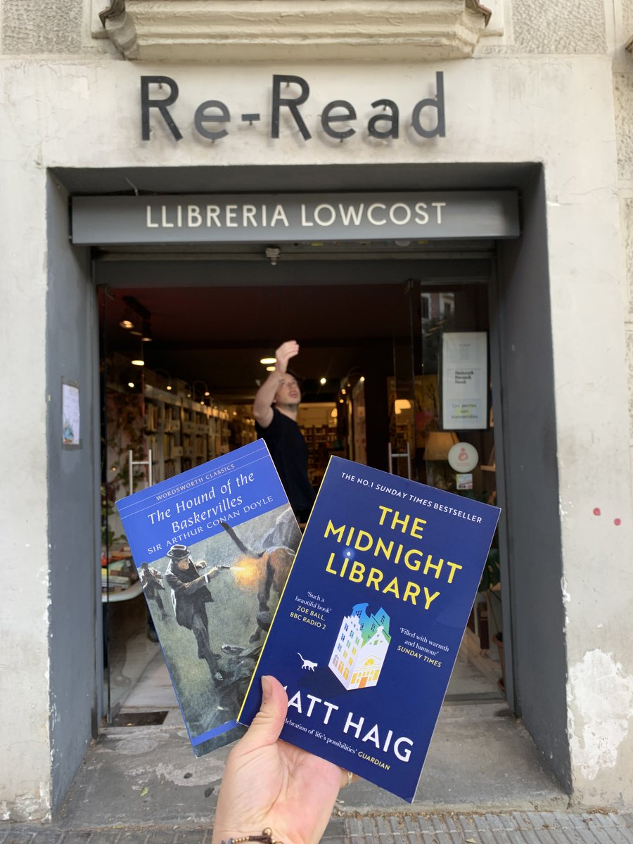 akmoon8's tweet photo. The  midnight libraryを思い出した。
いつものかけがえのない日々が1番、と思い起こさせてくれた本。
理想の自分に一歩近づけた訳ですし、今の日々を大切に生きていこう💐💐

久しぶりに洋書を読みたいかも！ https://t.co/SiNKKrVrUi