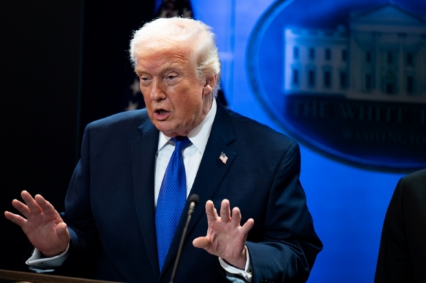 FONDS professionell tweet media