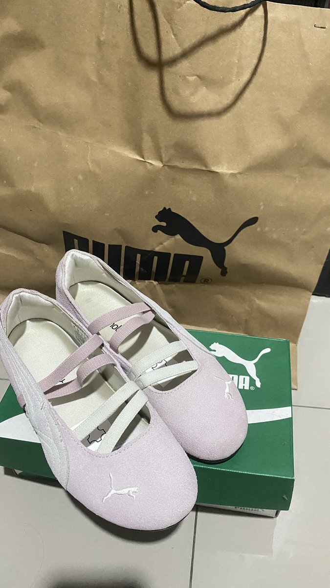 d y k u r a s. tweet media