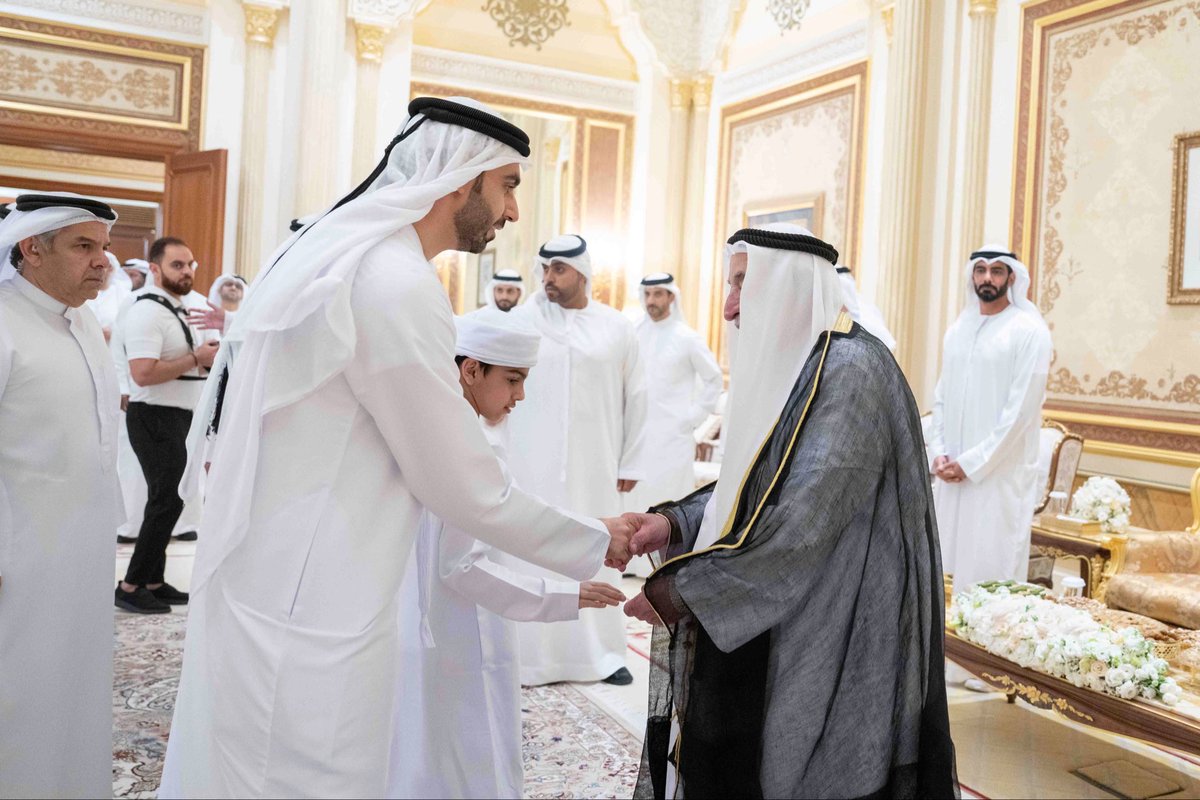 alrhd's tweet photo. تشرفت بلقاء صاحب السمو الشيخ الدكتور سلطان بن محمد القاسمي، حفظه الله.
لقاء يحمل في طياته الإلهام والعلم والرؤية الحكيمة.
دامت الشارقة منارة للثقافة بقيادته الرشيدة https://t.co/Tmc6ptgn5o