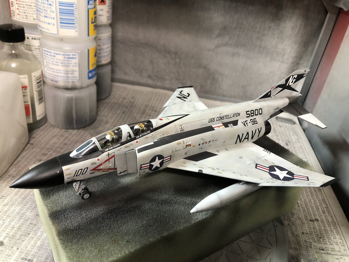 kairobeX's tweet photo. ファインモールド　F4J ショータイム100
あとはミサイルと背中のアンテナを残すのみだけど今日はここまで。 https://t.co/0wmDUTALGb