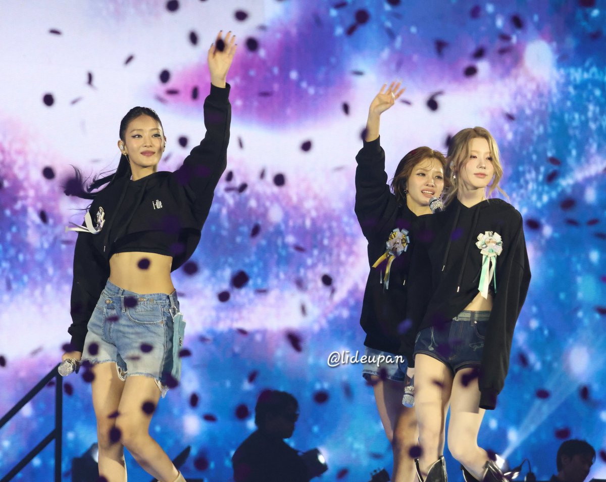lideupan's tweet photo. 사진과 영상들 언제 정리하지... https://t.co/JgHSVGNkq3