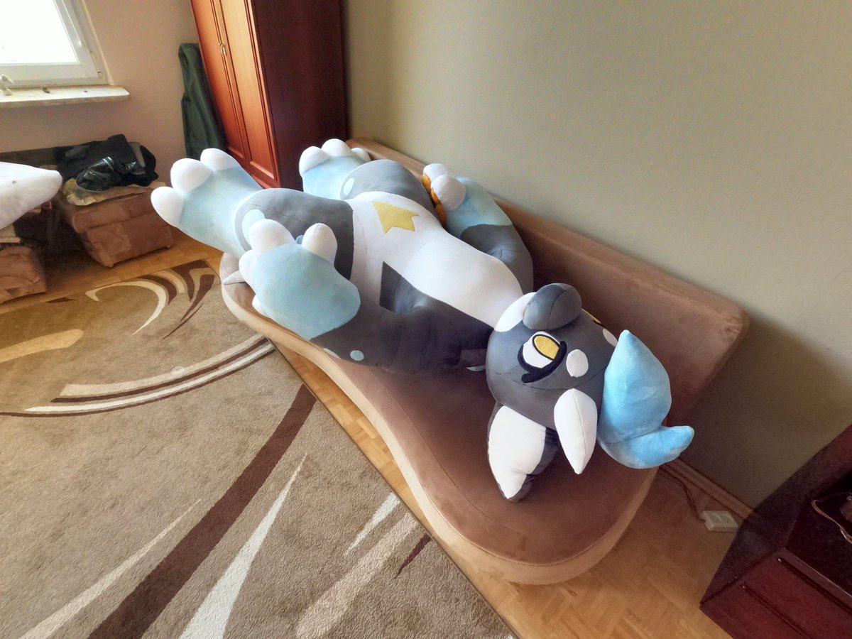 Plushedin tweet media