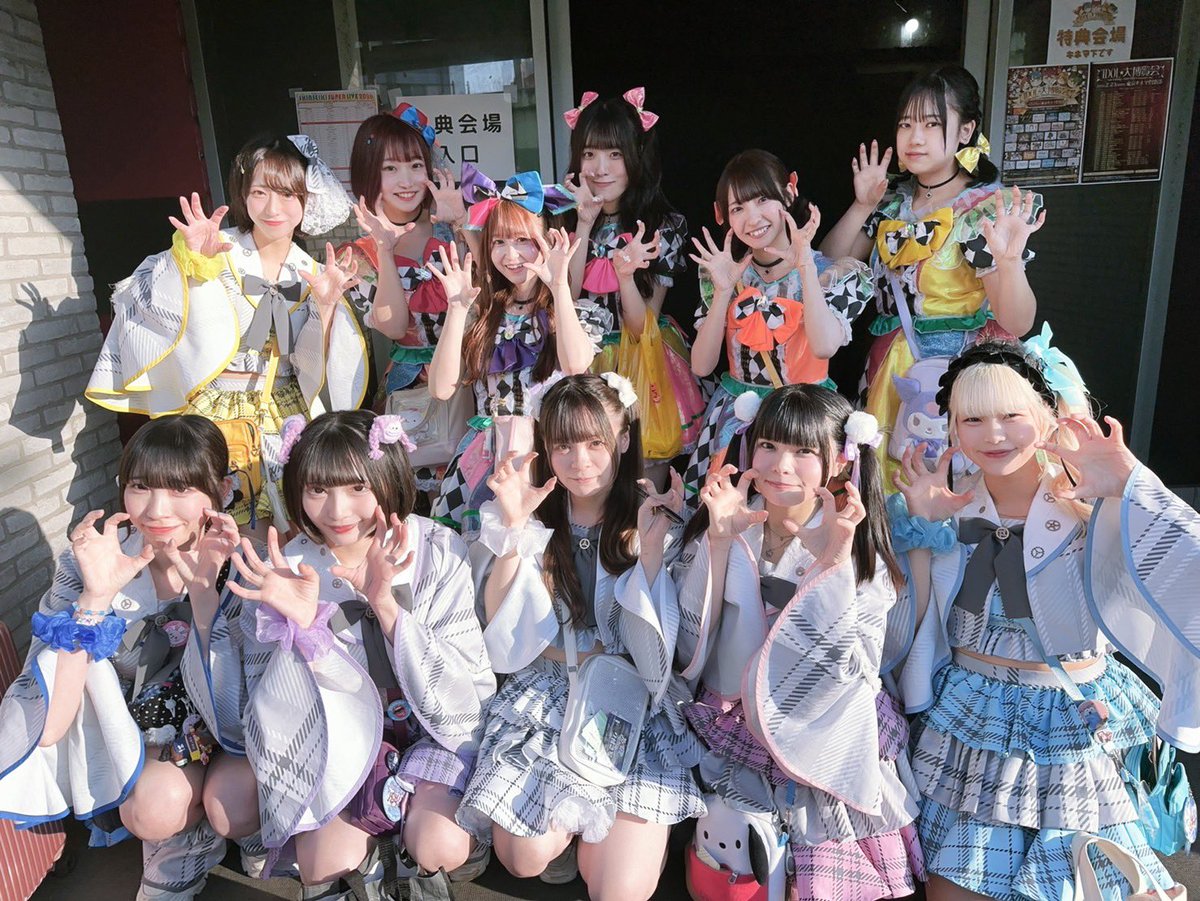 本日久しぶりにお会いできたTool toさんとお写真撮って頂きましたっ