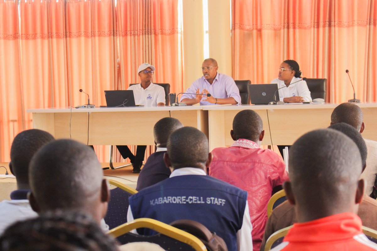 National Institute of Statistics of Rwanda tweet media