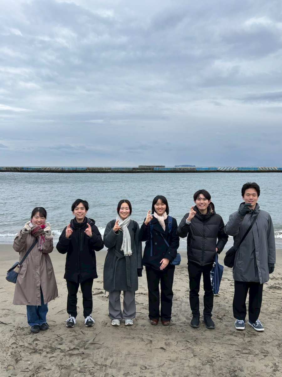 【東西合宿2026】
京都のKGKKさん（<a href="/kyogenkai/">京都学生狂言研究会KGKK</a>）と熱海に行きました！
流派を越えて交流ができました🪭