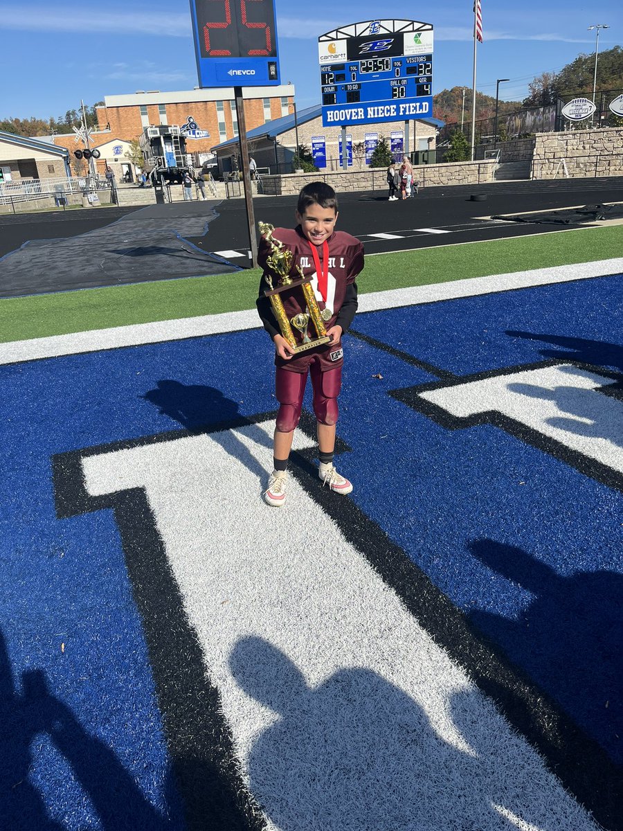 Daniel Barker tweet media