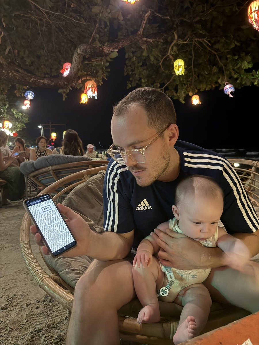 ניצוּר tweet media