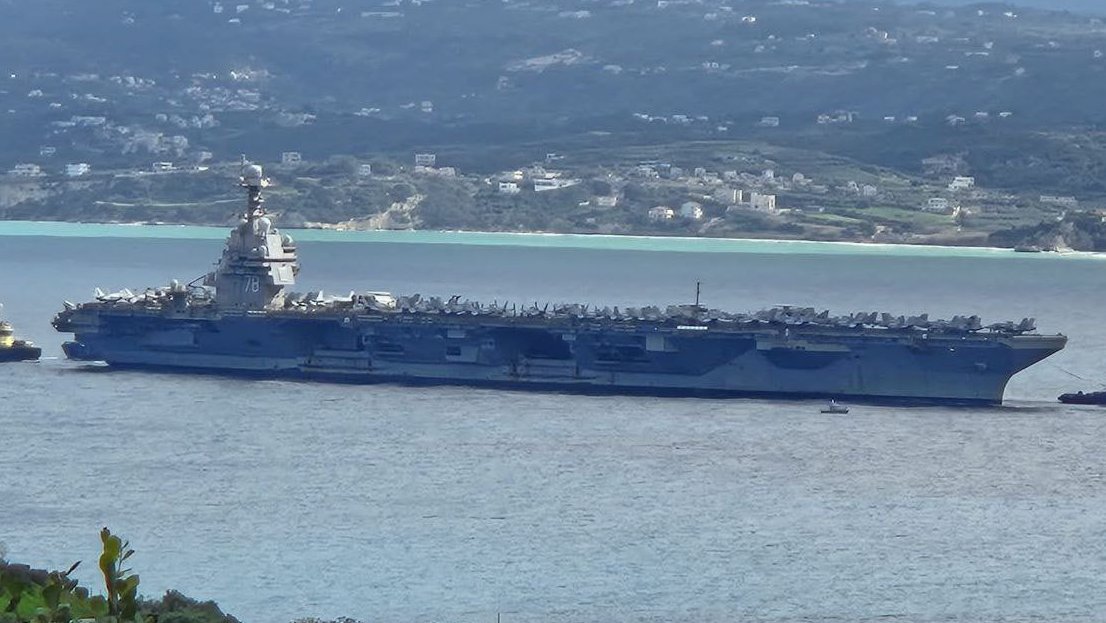 🇺🇸 The USS Gerald R. Ford arrived at Souda Bay, Greece, with a fully loaded flight deck.

The aircraft carrier is now sailing near Crete en route to the eastern Mediterranean.