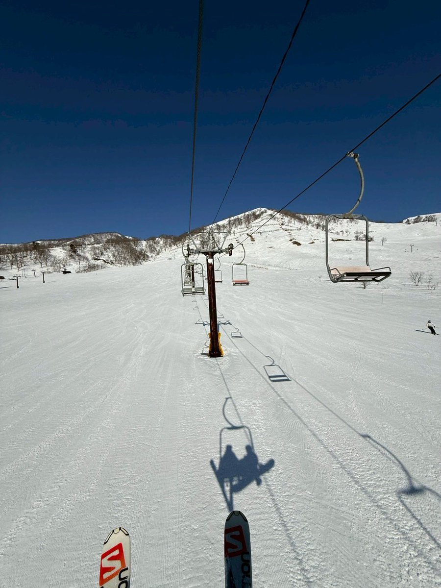 One__ichi's tweet photo. 来年も絶対スノボいく🏂 https://t.co/hbCpJXTWEH