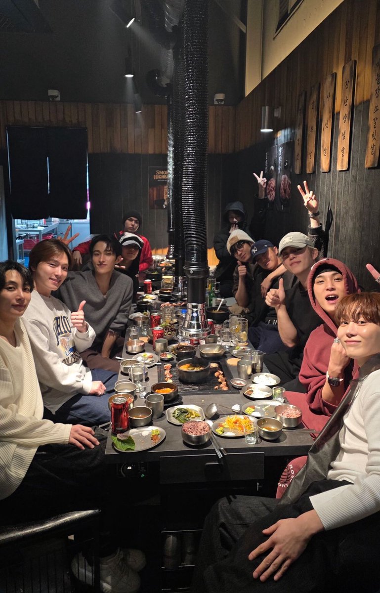kwonariii's tweet photo. MY HEAAAART ☹️🩷🩷🩷🩷🩷🩷 https://t.co/96YZTbkCOK