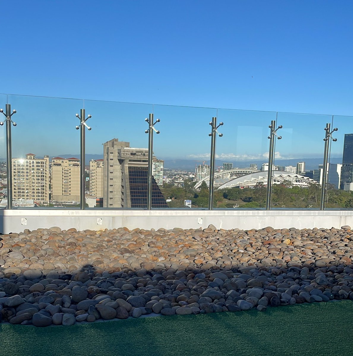 Empezando la semana en San José 🇨🇷