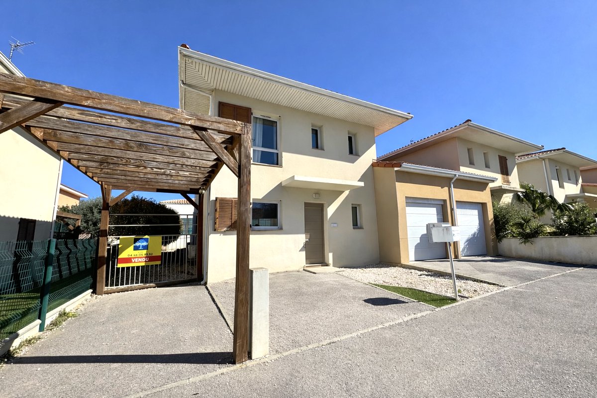 clme95231's tweet photo. 🏡 VENDU à Corneilla-del-Vercol !

L’agence La Forêt Immobilier a réalisé la vente d’un bien en mandat exclusif à Corneilla-del-Vercol.

#Vendu #CorneillaDelVercol #LaforetElne #Immobilier https://t.co/7uNiClJid9