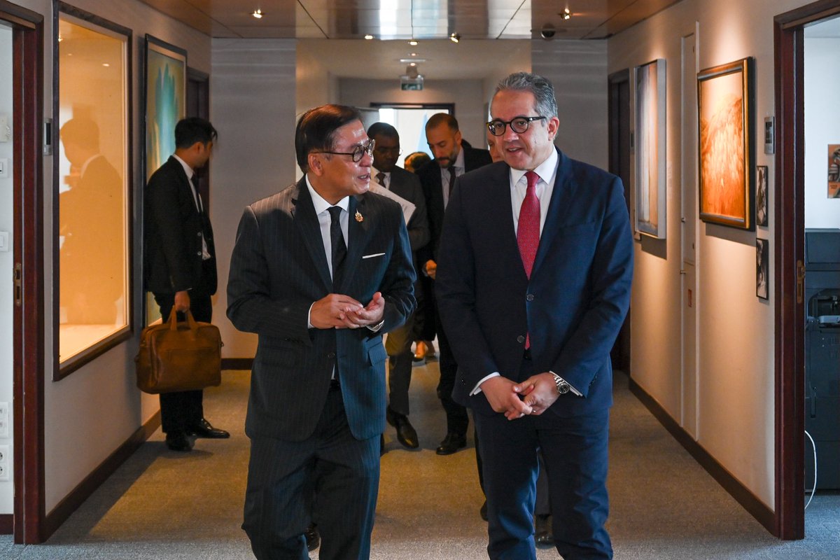 MFAThai's tweet photo. FM @SihasakPh held mtg with H.E. Mr. Khaled Ahmed El-Enany Ali Ezz, DG of #UNESCO, at UNESCO HQ, Paris. Both sides exchanged views on geo-political challenges, UNESCO reform, recent developments along the Thailand - Cambodia border on which FM briefed the DG with comprehensive info. They also discussed Thailand’s proposal to inscribe “Chud Thai” on the ICH Representative List in 2026. (23 Feb 2026)