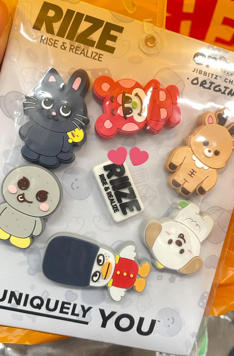 hello_hallyuid's tweet photo. open jastip

riize x crocs jibbitz set (7pcs) 560k

shotaro + riize logo 90k
sohee 90k
sungchan 95k 
eunseok 95k 
wonbin 100k 
anton 100k

close po 24 feb

#wts 🏷️ handcarry jepang japan want to sell https://t.co/2kaECjI4Hs