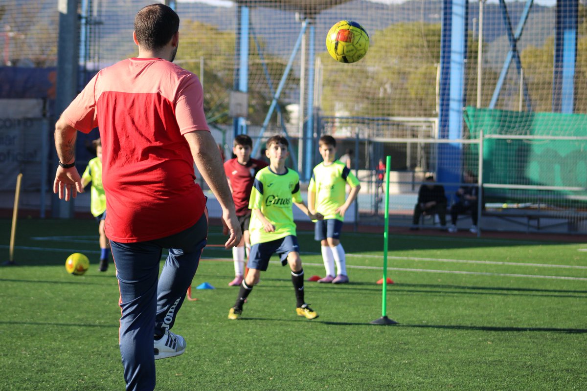 Academia MundoFútbol tweet media