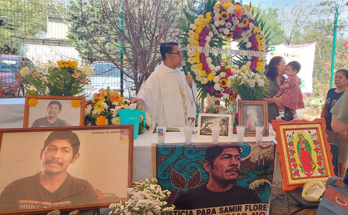 A 7 años del asesinato de Samir Flores: Piden que se investigue a Cuauhtémoc Blanco y a Hugo Eric Flores 
Enlace 🔽
elfinanciero.com.mx/estados/2026/0…