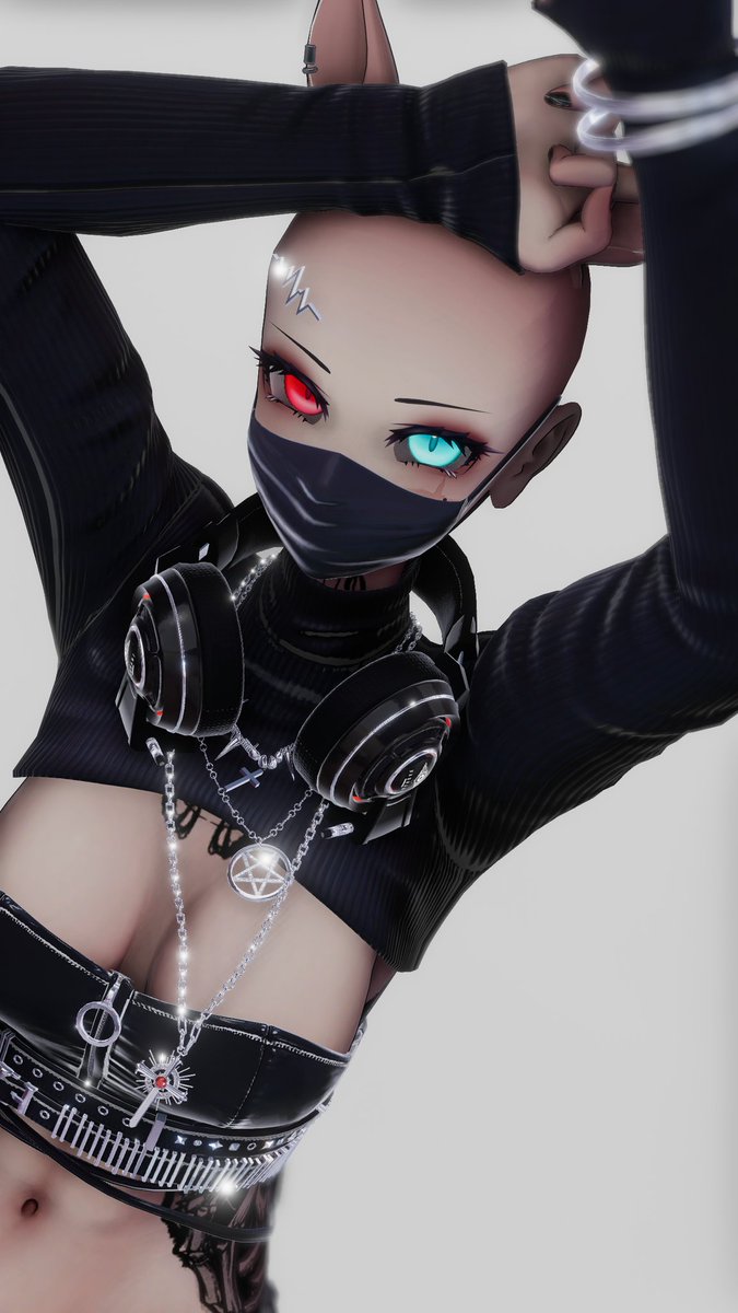 EML1009's tweet photo. Took some silly photos with my friends saturday, and we took some good ones but was a blast and need to do it again, and yes im bald 😭 
@CatinaJacket @buppyboy_ @___Dyzziii___ @ZephyrosVR https://t.co/xqQftQKctI