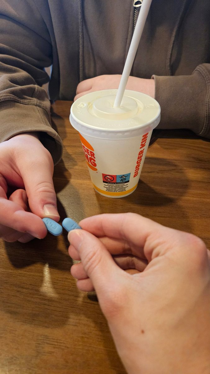 🐻‍❄️ regular bear 🔜 AWOO, COE, EF tweet media