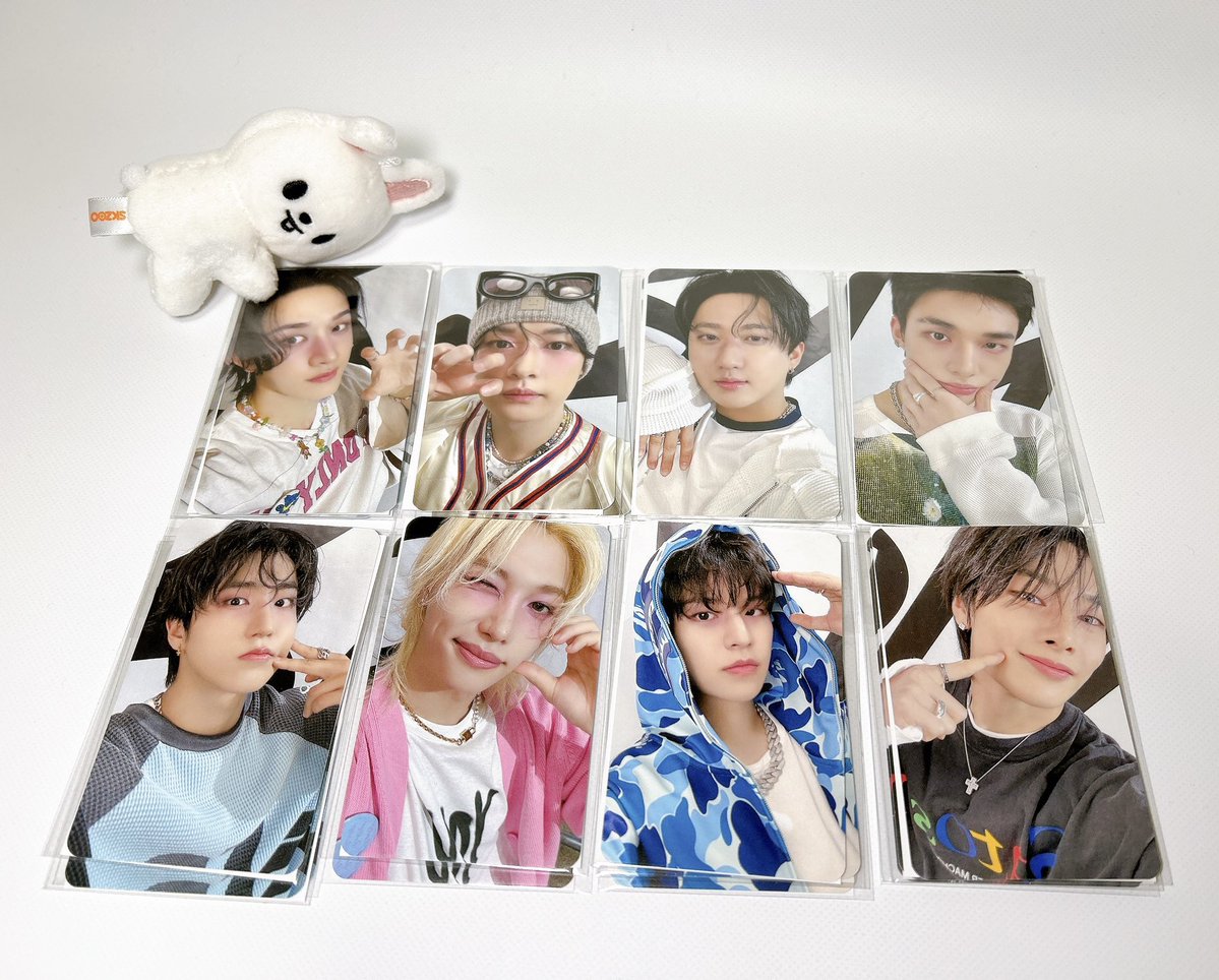 FANSから届いたグッズをやっと開封してにやにやしながら三連休スタンプ