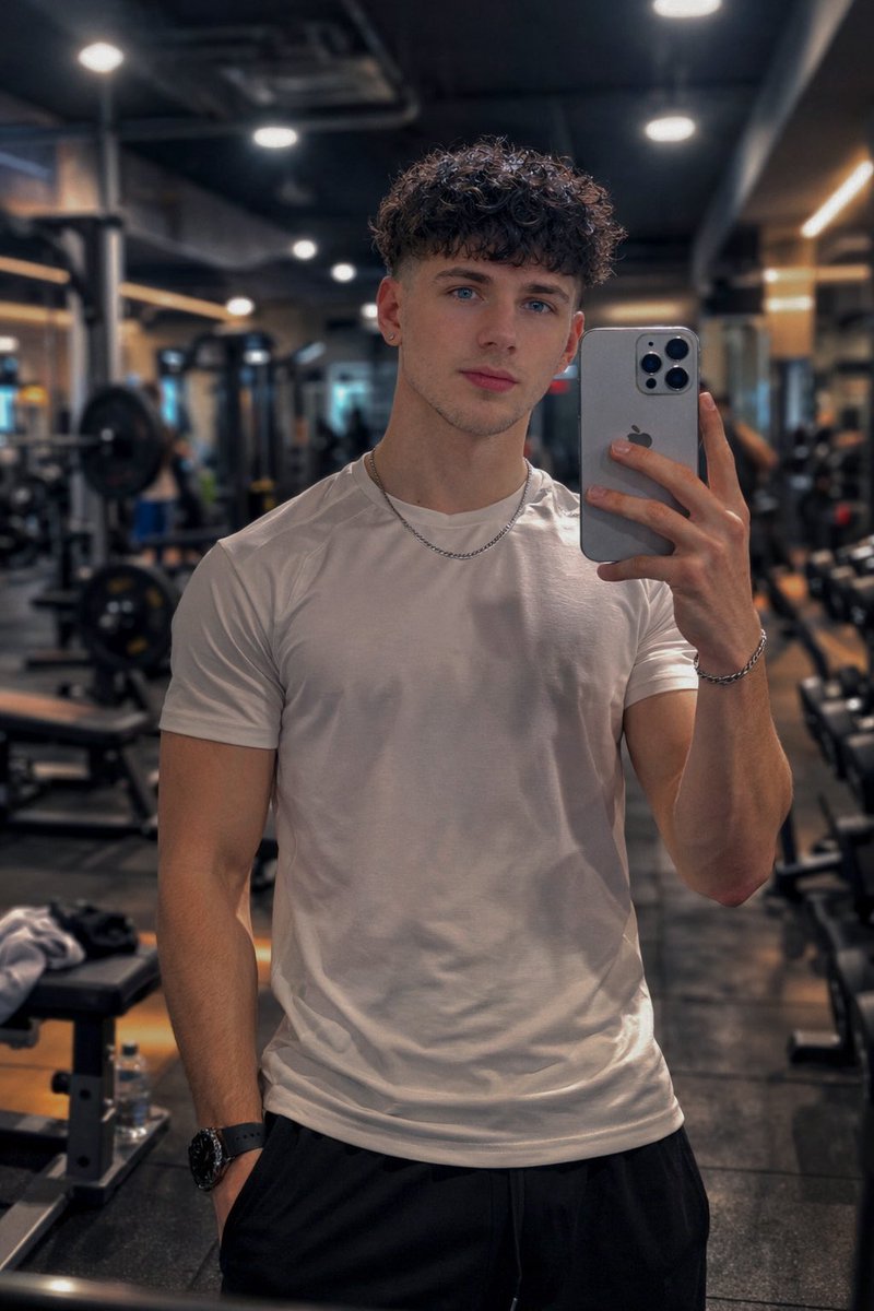 тrιѕтαɴ wolғғ tweet media