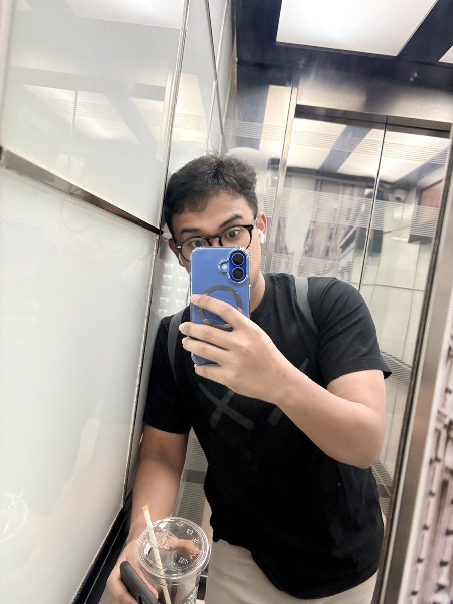 oktrivalll's tweet photo. Huft, untung sayang https://t.co/eTFaB1VZQM