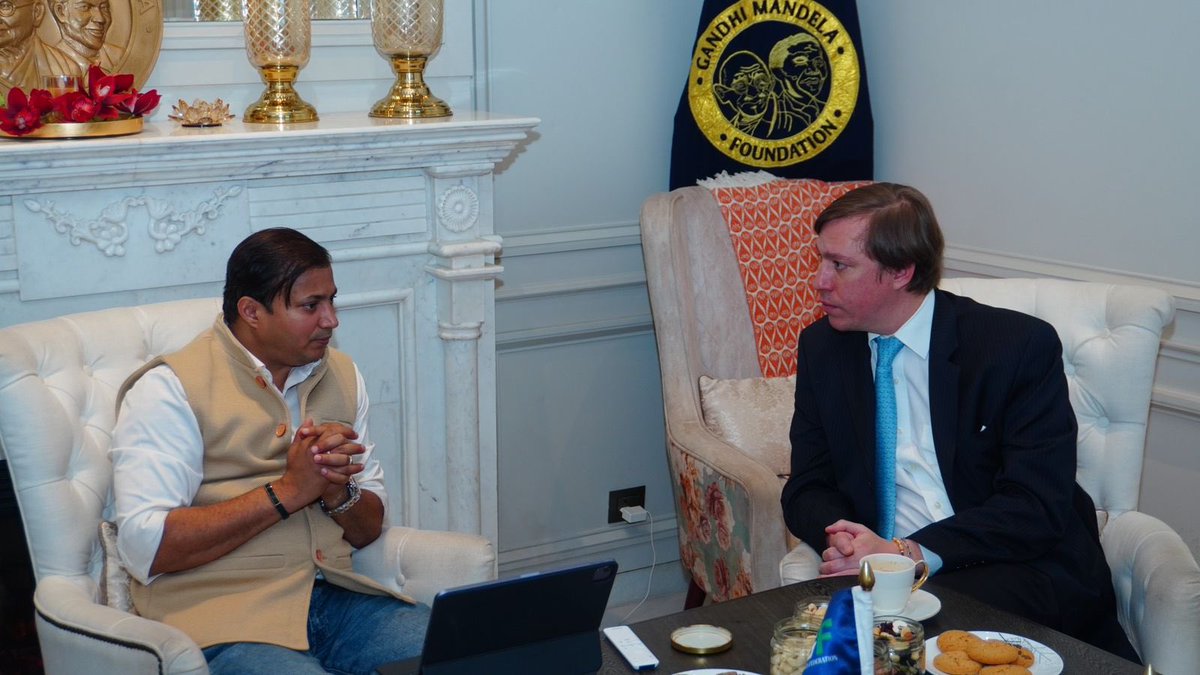 Nandan_Jha4's tweet photo. HRH Prince Louis of Luxembourg was called on by me in my capacity as Secretary-General of @GMFoundationInd at the Foundation Headquarters in Delhi. I had the honour of welcoming His Royal Highness and briefing him on the Foundation’s global initiatives and ongoing efforts toward peace, leadership, and social impact.
#GandhiMandelaFoundation #PrinceLouis #Luxembourg #GMF #PeaceAndHumanity #GlobalLeadership #Diplomacy #InternationalCooperation