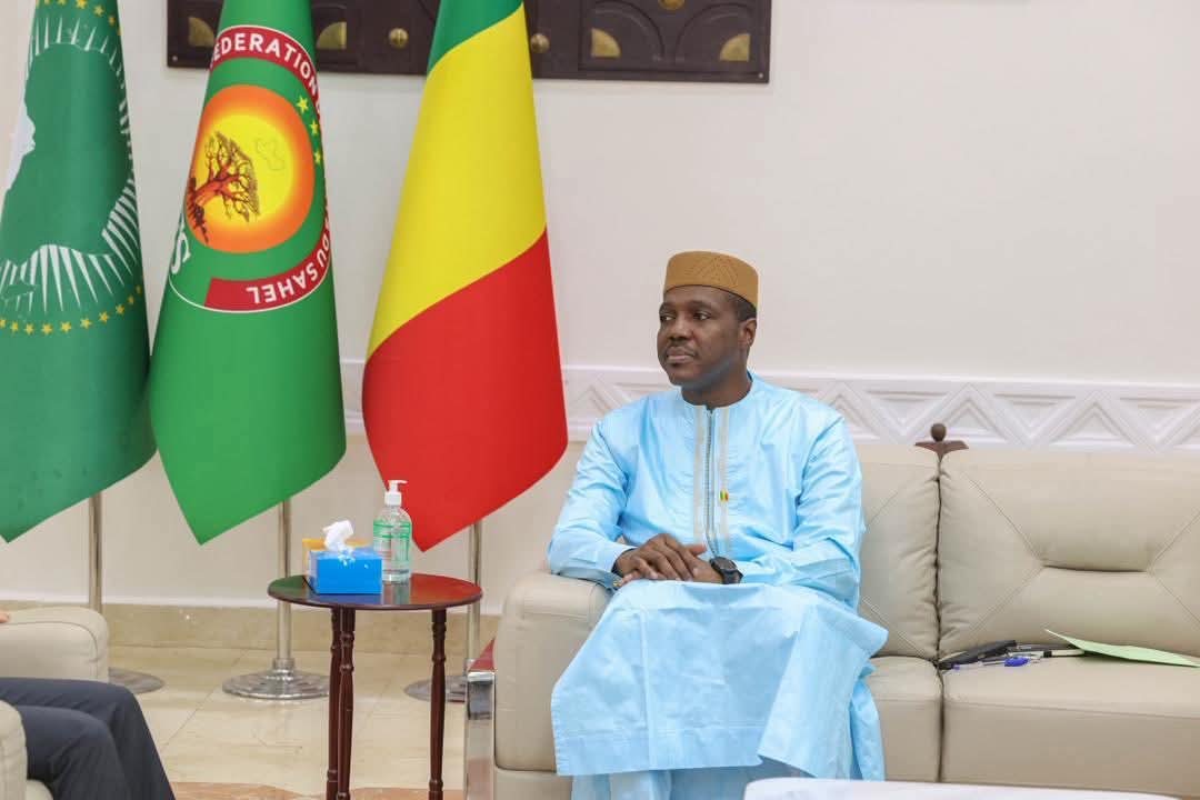 AES INFO tweet media