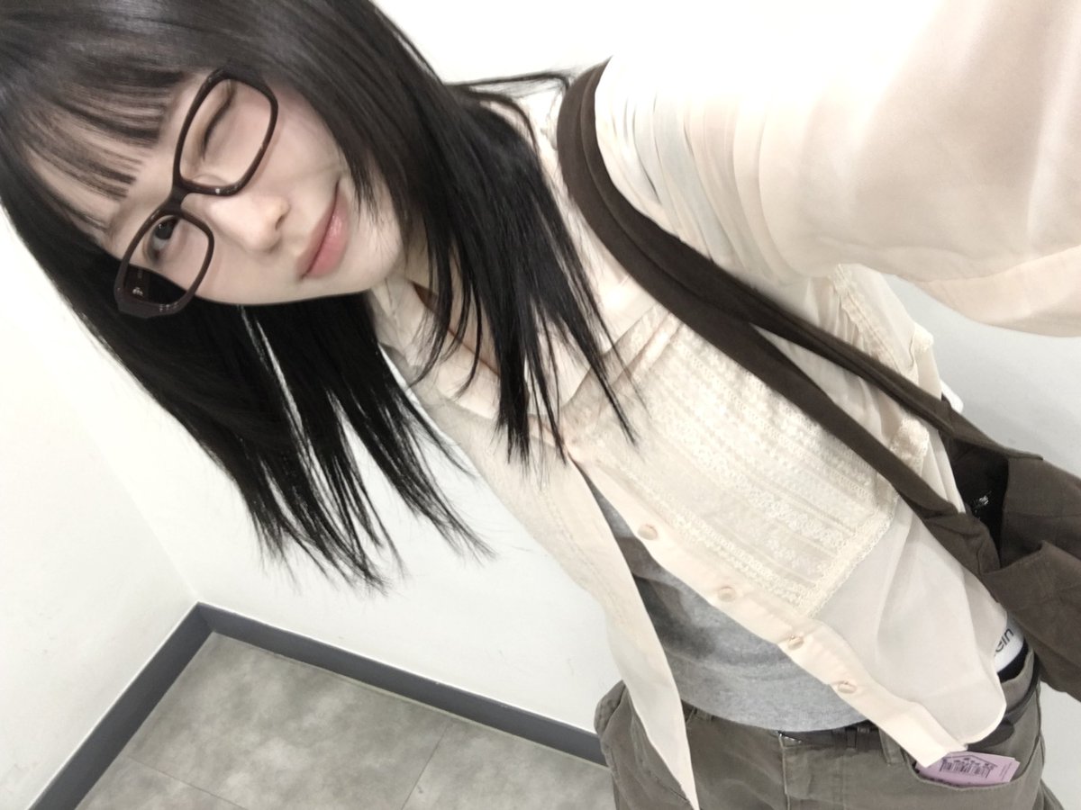 류수정 tweet media