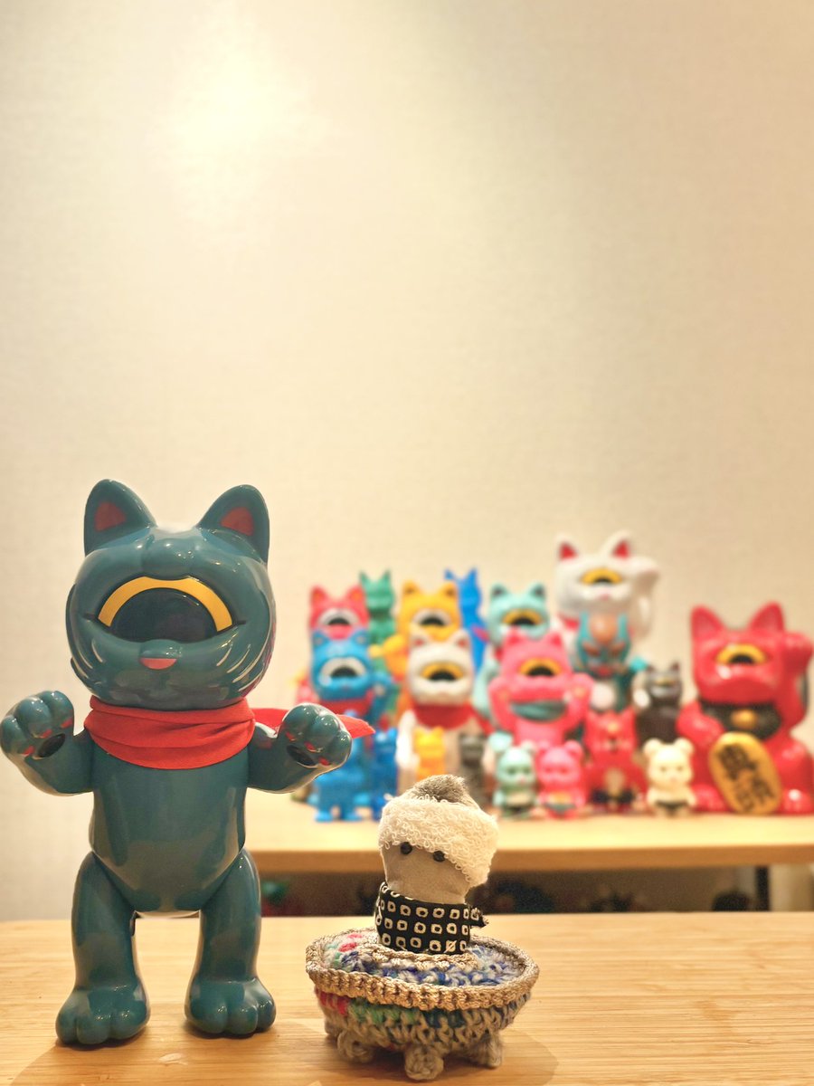 na73bou's tweet photo. 猫ストリームのご縁から1年。
部屋がにぎやかで最高🐾
ありがとうございます!!
#真頭玩具
#リアルヘッド
#realhead
#catstream https://t.co/iPPVb6GaCx
