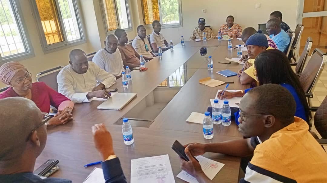 Promovilles_SN's tweet photo. Le PROMOVILLES a effectué une rencontre de partage avec le Comité de suivi des travaux réalisés dans la Commune d’Oussouye. Cette importante activité a été présidée par le Maire Mr Ousmane Landry Diallo.
Ministère des Infrastructures du Sénégal
Promovilles https://t.co/07MfDuPS0v