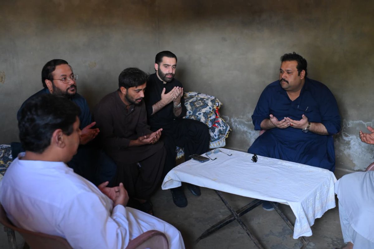 AliZardari28641's tweet photo. پاکستان پیپلزپارٹی کے رہنما راول شرجیل میمن نے پی ایس 61 ٹاؤن میونسپل کارپوریشن ٹنڈو فضل میں مختلف برادریوں سے تعزیت و فاتحہ خوانی کی اور لواحقین سے دلی ہمدردی کا اظہار کیا
@rawalsharjeel https://t.co/iYRZKuMod6