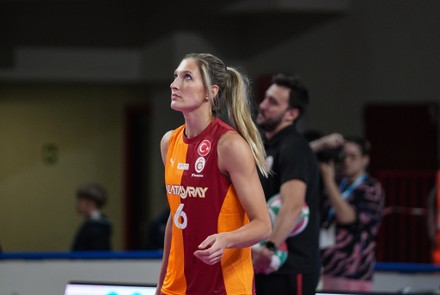 laerte_sal63040's tweet image. For the 2026/27 season, Igor Gorgonzola #Novara will rely on the #Cambi–#Grobelna diagonal.
Setter Carlotta Cambi confirmed, with opposite Kaja Grobelna arriving from #Galatasaray  to complete the pairing. More on @iVolleymagazine