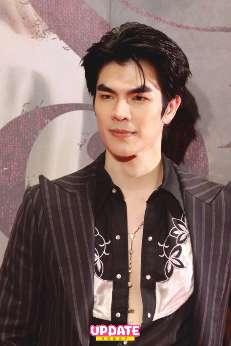 " มาย ภาคภูมิ " ร่วมเดินพรม ในงานกาล่าพรีเมียร์ เปิดตัวภาพยนตร์ " ราคี - THE STAIN " 🥀🖤

#ราคีGALA 
#ราคีTHESTAIN
#ราคีxSiamParagon 
#MilePhakphum
#UPDATETODAY #ข่าวบันเทิง #ข่าว