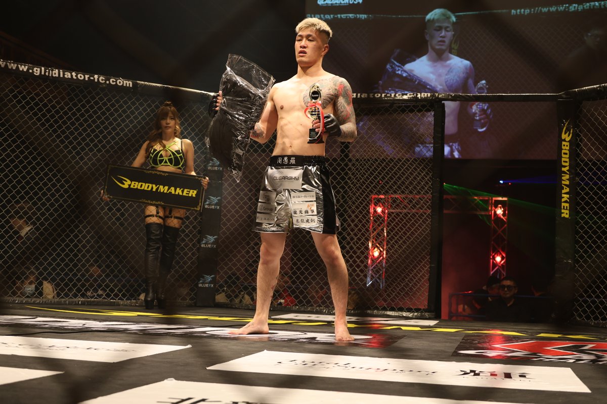 fightersspirits's tweet photo. 第12試合 GLADIATORバンタム級 5分2R
×セイヤ（kyoto SEIKENKAI）
〇梅永海世（総合格闘技 闇愚羅）

#格闘技 #格闘技大会 #総合格闘技 #総合格闘技大会 #MMA #MMA大会 #GLADIATOR #グラジエーター #GLADIATOR34 #GLADIATOR_34 #GLADIATOR034inOSAKA #GLADIATOR_034_in_OSAKA #グラジエーター34 #BEBET #BODYMAKER #THE1TV