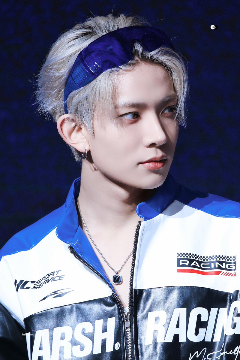 intersection(fan acc) tweet media