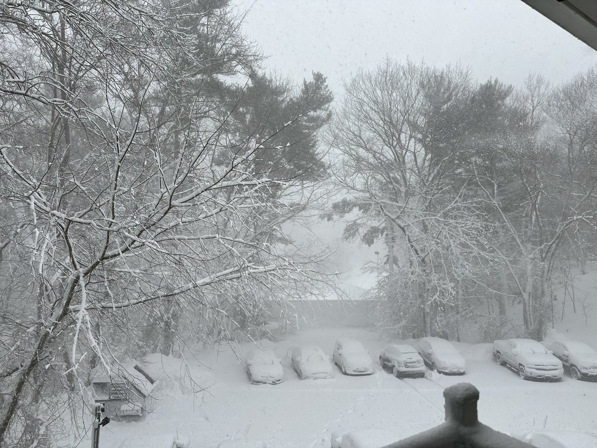 kholland72's tweet photo. @boston25 @ShiriSpear @VickiGrafWX 
Here in East Weymouth https://t.co/lKnOXIFSWW