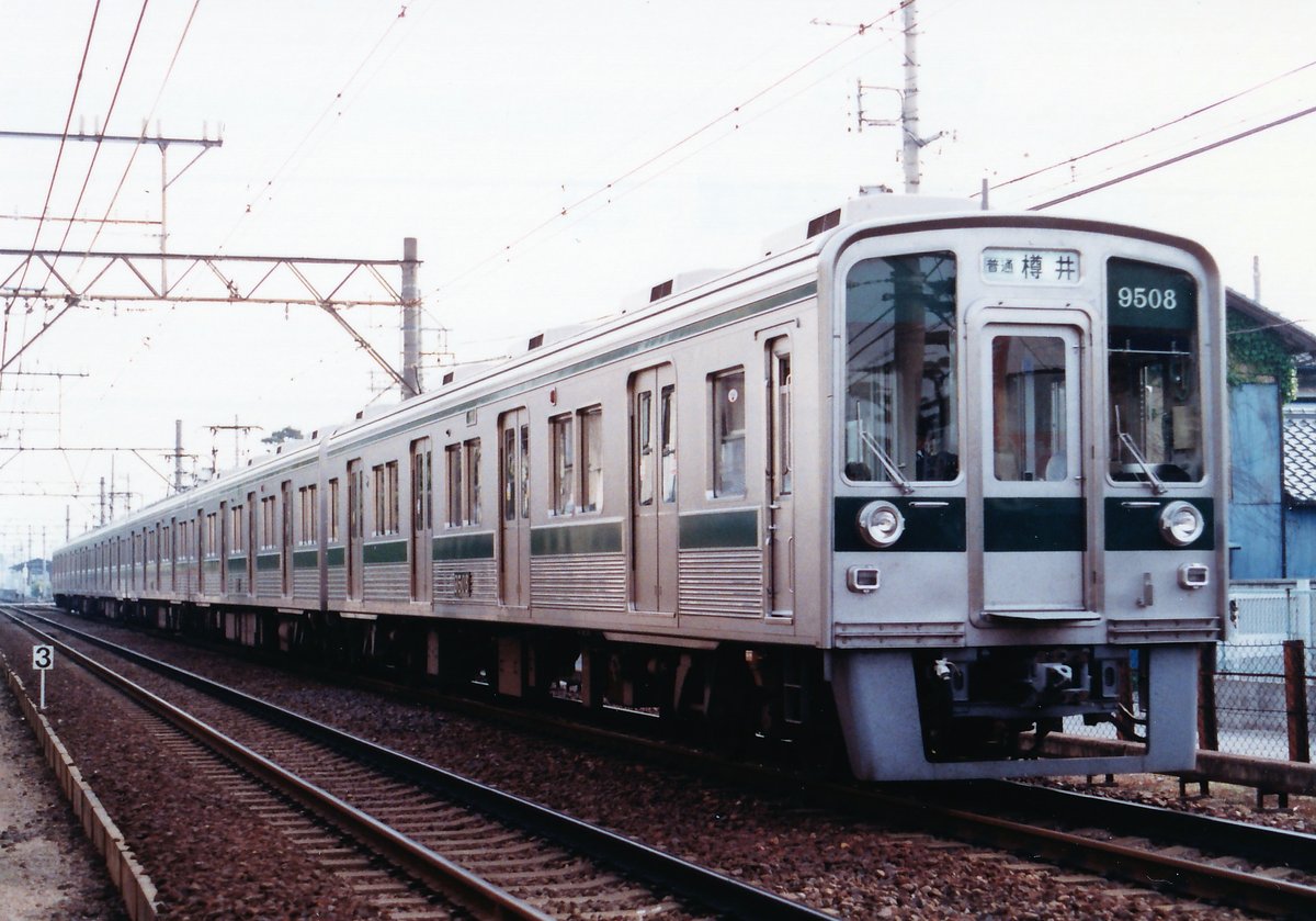 南海9000系初の6両編成として登場した9507F。まだ南海本線の8連化対応