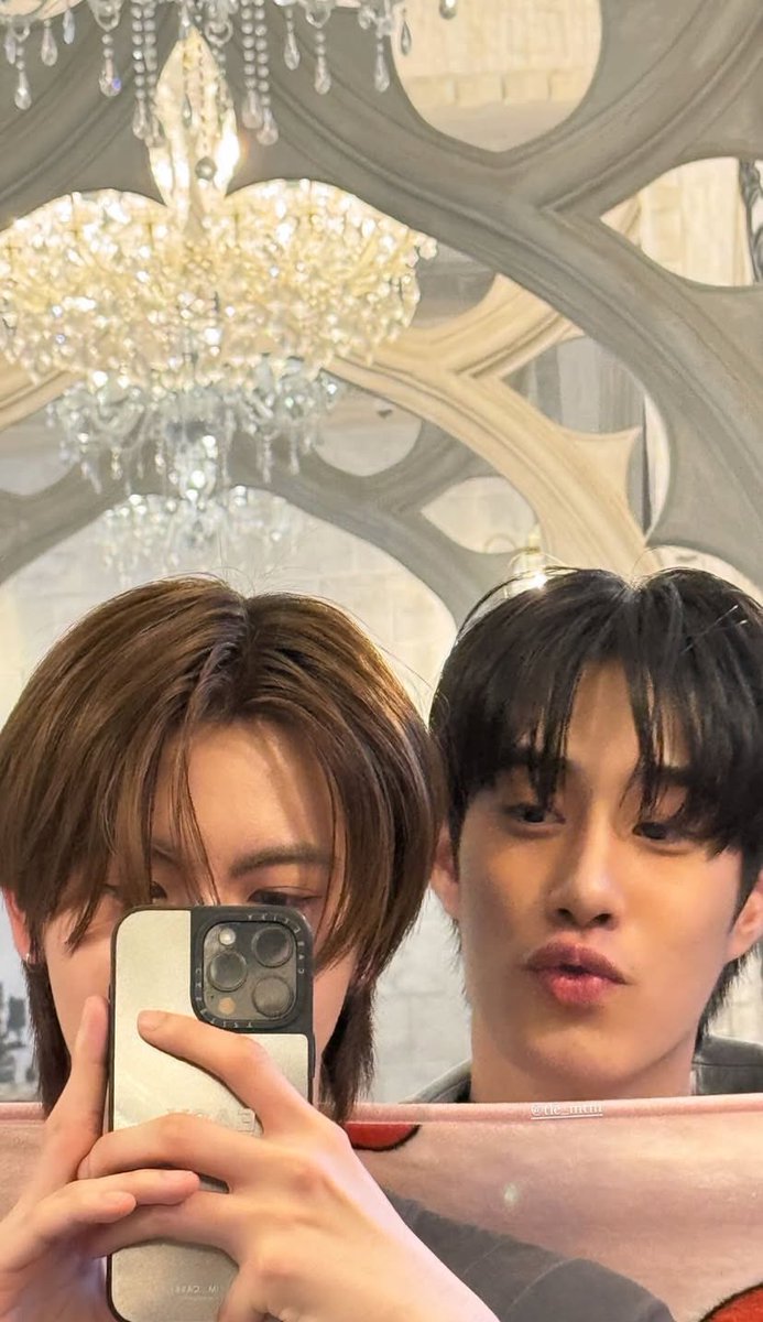 ก็นี่เป็นหมาเด็กไง หมาเด็กกับพี่คนสวย