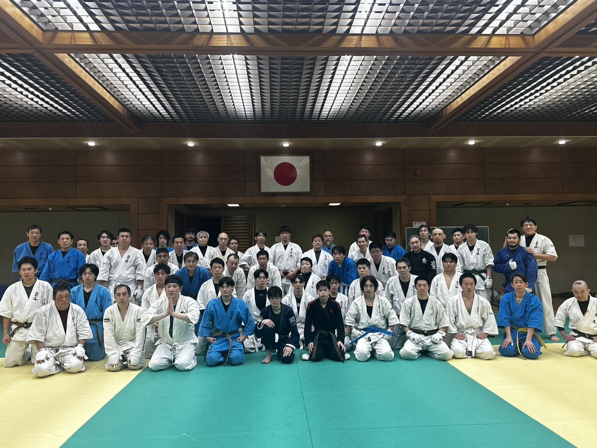 2月22日(日)、東京都空道協会主催の空道ライトスパーセミナーに、準支部から5名が参加させていただきました！
試合に出たことのない部員、試合経験の少ない部員には非常に為になる内容であり、中々普段の練習では試せない投げや組み打撃にもチャレンジできました！
#大道塾 #空道 #格闘技 #早稲田大学