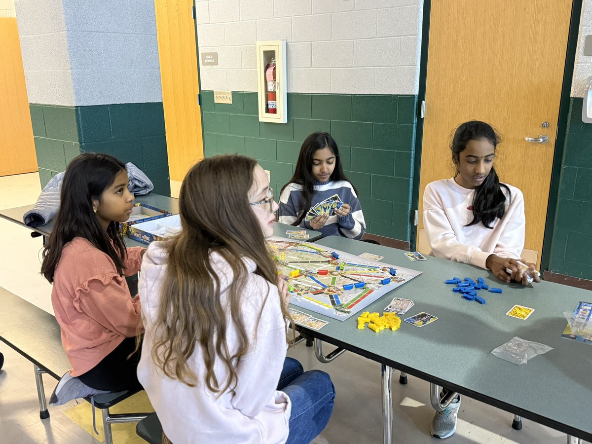 JenBindus's tweet photo. @MrsMcNally_LES has the Rise and Game club on track with the game Ticket to Ride bright and early this snowy Monday morning! So much fun! @DrPMilcetich @ACSD_MH @MrWarders https://t.co/gsmKWdGZm3