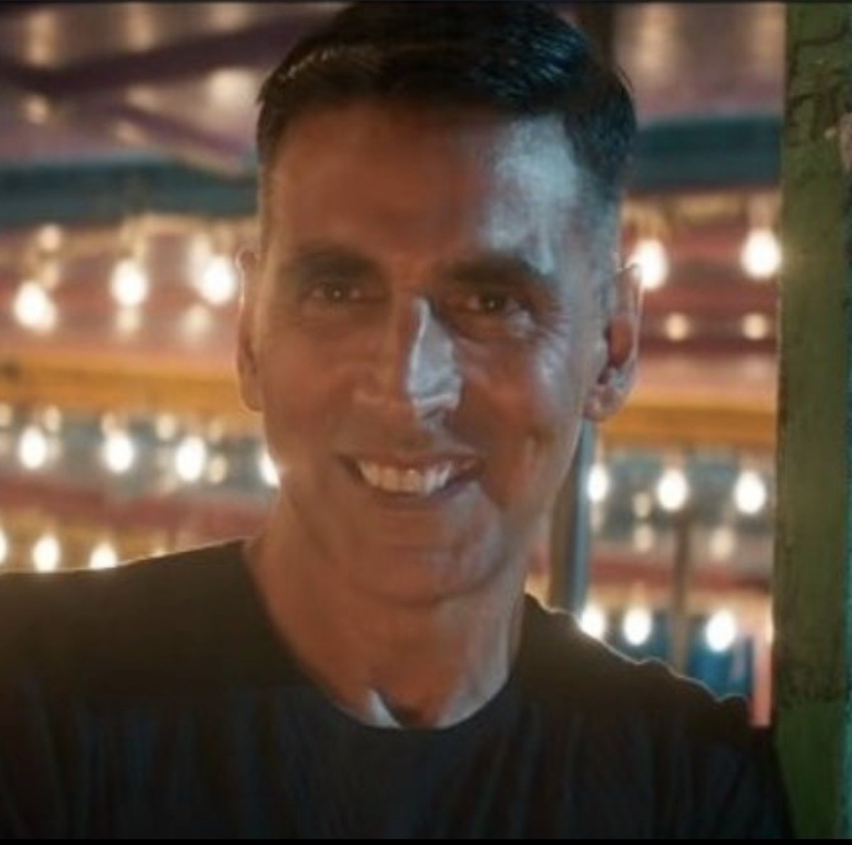 <a href="/Ak_vikram12/">VIKRAM™</a> My left aand is more handsome than this gadhe ki cute😭
