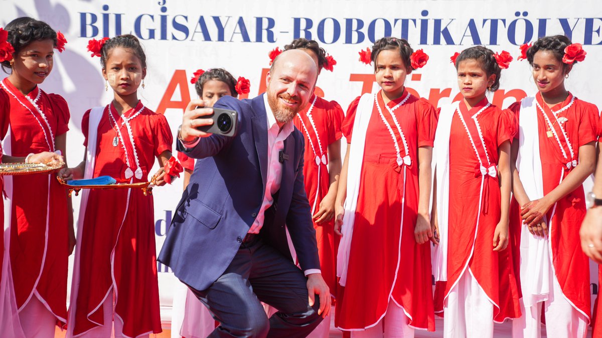 Labib_Faisal25's tweet photo. Had the privilege of photographing @M10, TİKA President @abdullah_eren, and Sn. Necmeddin Bilal Erdoğan at their recent event.

Big thanks to @tikadakka  for this incredible opportunity! https://t.co/JdRhshkmJM